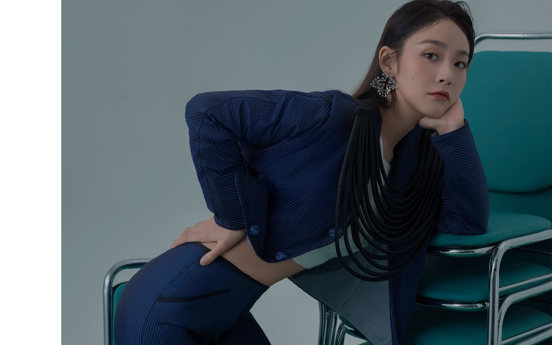 钢铁的对决,德罗赞的硬解艺术与广东队的窒息防守