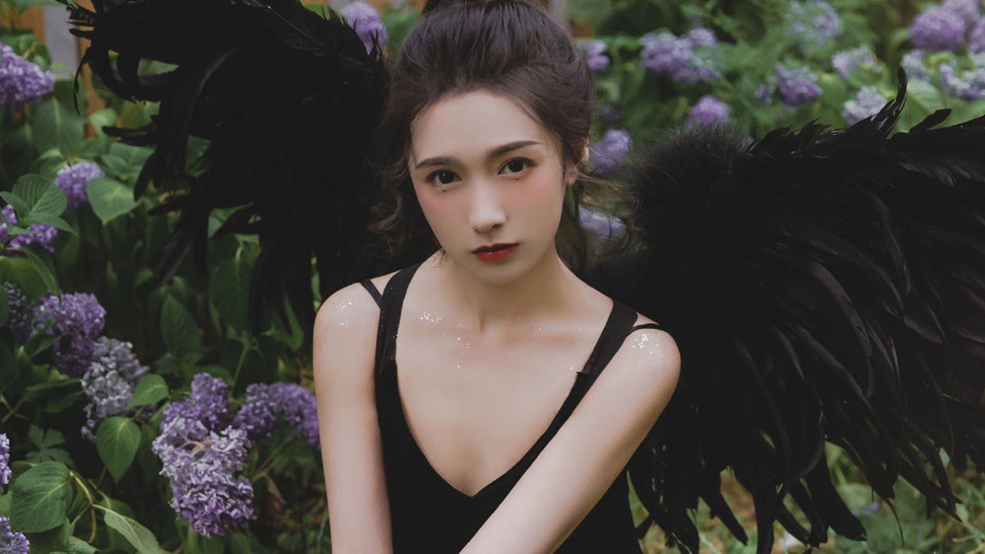 防守筑牢笼，星火耀全场，老鹰锁死76人，班凯罗统治赛场