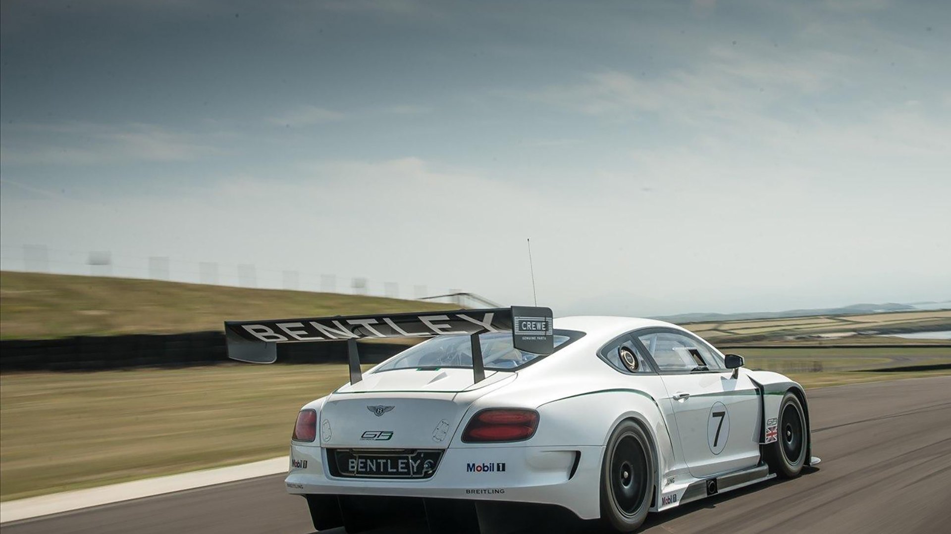 一球封喉！班凯罗绝境救赎，鹈鹕悬崖边险胜广厦